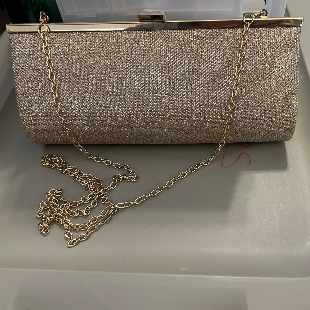 Charming Charlie RSVP cluth